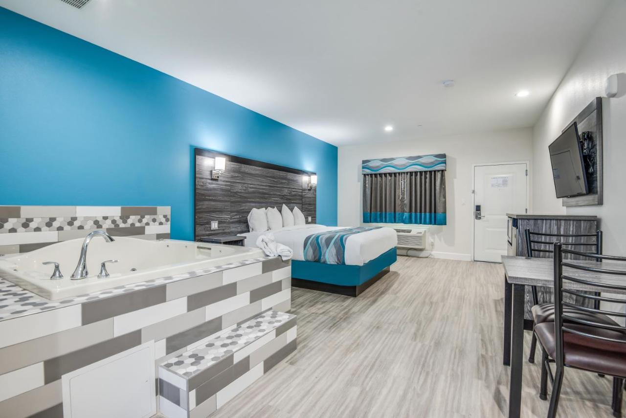 Americas Best Value Inn & Suites Houston At Hwy 6 Exteriér fotografie