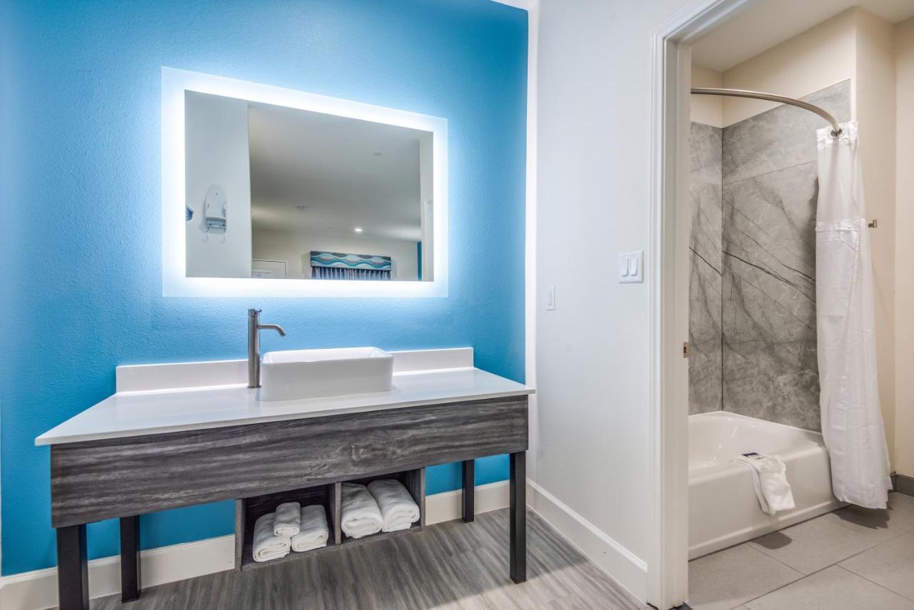 Americas Best Value Inn & Suites Houston At Hwy 6 Exteriér fotografie